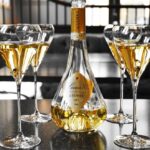 왕의 이름이 남긴 유산: 샴페인 드 브노쥬 ‘루이 15세’, 그리고 이를 위한 단 하나의 잔