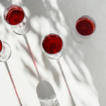 레드 와인도 차갑게 즐길 수 있을까? 지금 마시기 좋은 ‘칠드 레드’ 7선